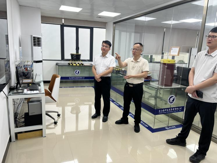 市濱海投資集團(tuán)公司黨委副書(shū)記、總經(jīng)理梁亮帶隊(duì)赴臺(tái)山海洋發(fā)展集團(tuán)考察調(diào)研